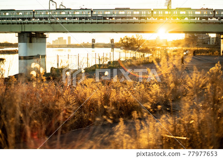 First sunrise First sunrise 77977653