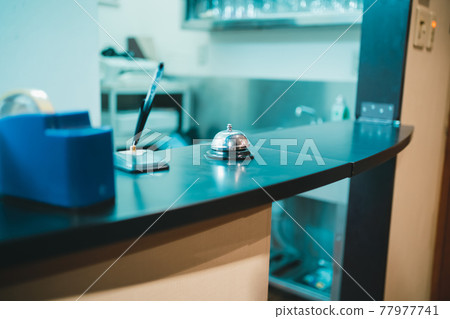 Doorbell at the reception 77977741