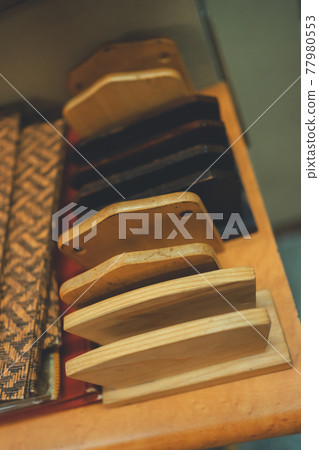 Menu book stand 77980553