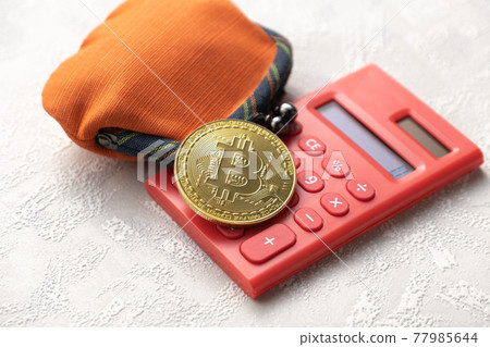 Image of virtual currency Bitcoin 77985644