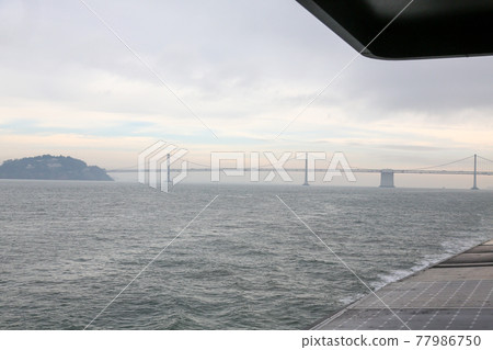 美國加利福尼亞州舊金山-奧克蘭海灣大橋 77986750