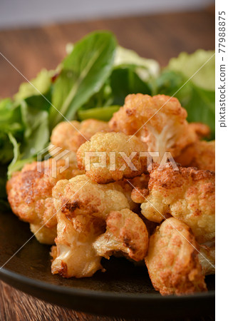 Deep-fried cauliflower Deep-fried cauliflower 77988875
