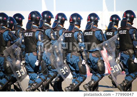 Kanagawa Prefectural Police riot police police officer Kanagawa Prefectural Police riot police police officer 77990847