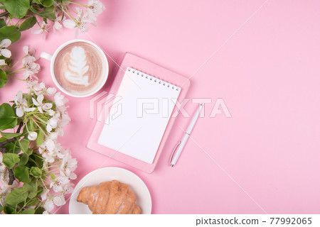 Creative flat lay of workspace desk, notepad and. copy space 77992065