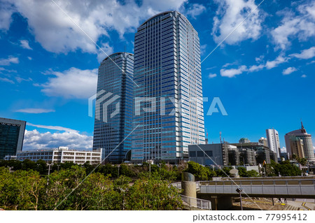 從幕張展覽館到海濱幕張站（海濱幕張世界商業園）的辦公樓 77995412