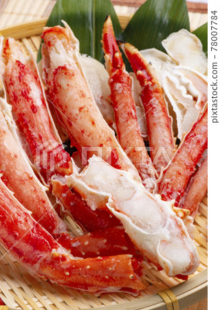 Hokkaido's delicious king crab 78007784