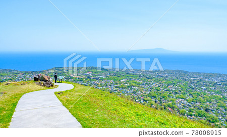 Scenery of Mt. Omuro, Izu (Spring): Overlooking Sagami Nada 78008915