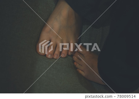 feet, paw, foot 78009514