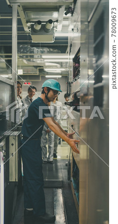 factory, manufactory, plant 78009673