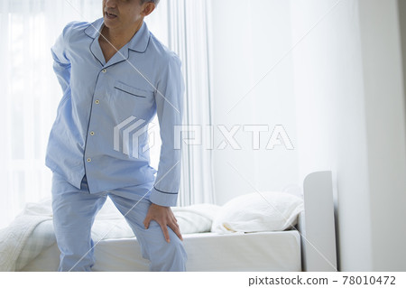 睡眠圖像中老年人 78010472