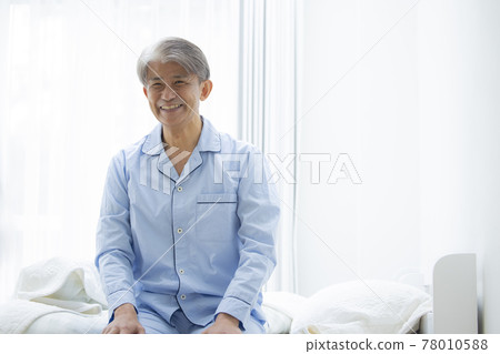 Sleep image middle senior man Sleep image middle senior man 78010588