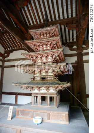 海龍寺五層塔 奈良市 海龍寺五層塔 奈良市 78013278