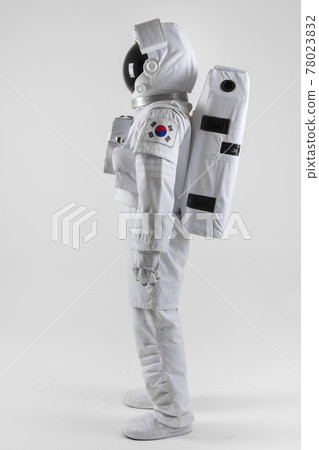 proudly standing astronaut, white background 78023832