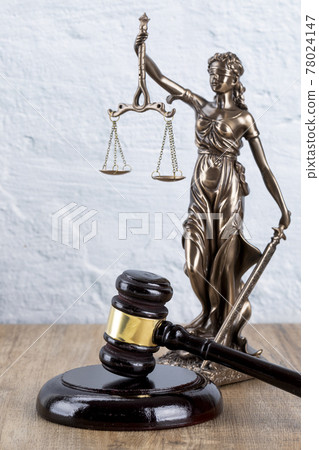crime and law concept, statue of justice and gavel 78024147