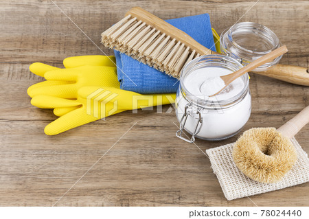 Zero waste cleaning tools and powdered citric acid 78024440