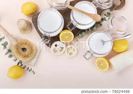Zero waste cleaning - baking coda, citric acid pwoder, sodium carbonate powderutting board all iron spoon and wooden spoon 78024486