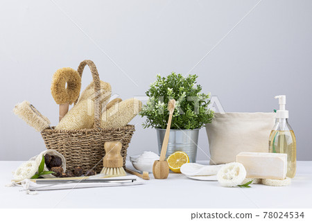 Zero waste cleaning - natural loofah, bamboo brush, soap nuts, cotton napkins 78024534