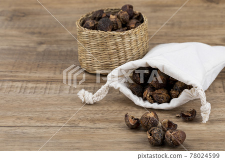 Zero waste - environment friendly detergent soap nut 78024599