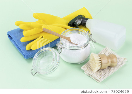 Zero waste cleaning tools, wood brush, natural sponge, baking soda 78024639