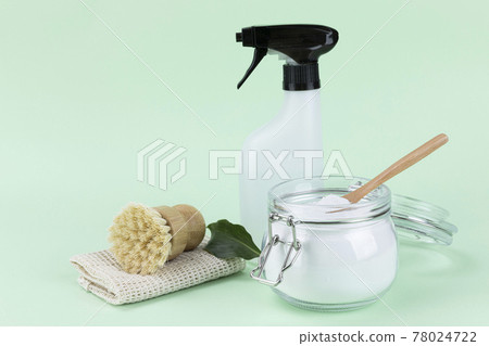Zero waste cleaning tools, wood brush, natural sponge, baking soda 78024722