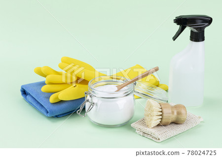 Zero waste cleaning tools, wood brush, natural sponge, baking soda 78024725