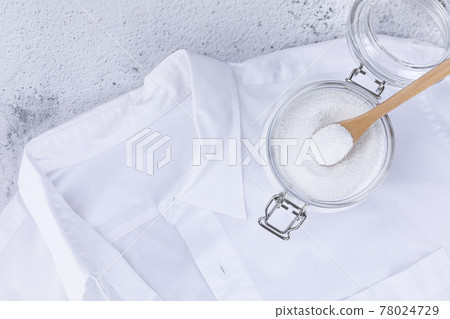 Zero waste concept, white shirt and a bottle of carbonated soda 78024729