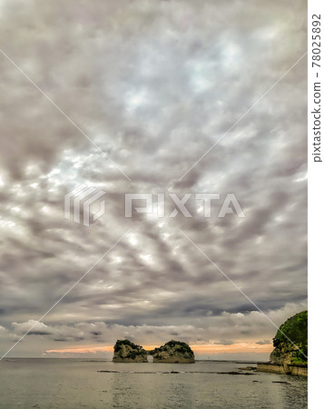 Shirahama three-step wall Shirahama three-step wall 78025892