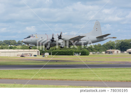 德國海軍P-3C獵戶座反潛巡邏機起飛 德國海軍P-3C獵戶座反潛巡邏機起飛 78030195