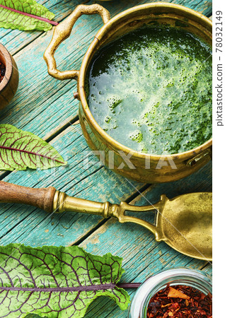 Green sorrel soup Green sorrel soup 78032149