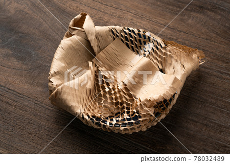 Cushion paper 78032489