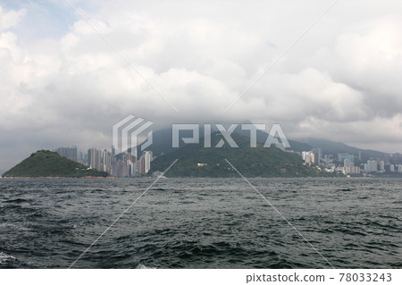 Kind to Hong Kong from the sea Kind to Hong Kong from the sea 78033243