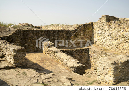 The Tanais-disappeared city in 5 century of our era The Tanais-disappeared city in 5 century of our era 78033258