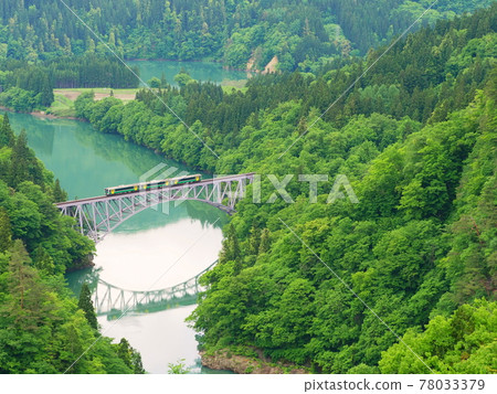 Fresh green No. 1 Tadami River Bridge 78033379
