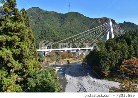 Scenery of Okutama Bridge 78033689