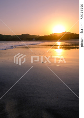 Yumigahama / evening view Yumigahama / evening view 78034350