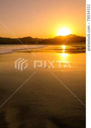 Yumigahama / evening view Yumigahama / evening view 78034352