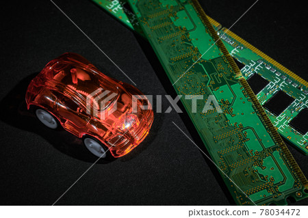 [EV] 聚光燈照耀電動汽車和半導體 修復攝影 78034472