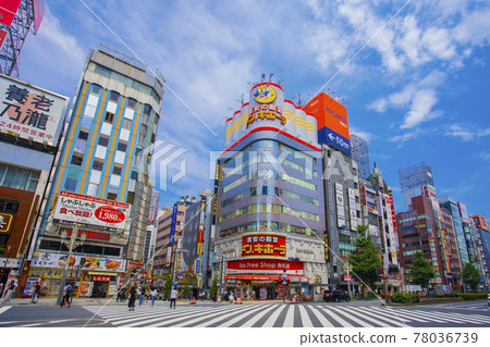 新宿歌舞伎町周邊風景 78036739