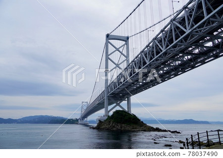 Onaruto Bridge seen from the vicinity of Aigahama 78037490