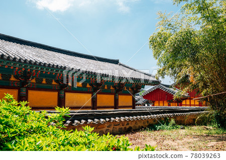 Royal Tomb of King Suro in Gimhae, Korea Royal Tomb of King Suro in Gimhae, Korea 78039263