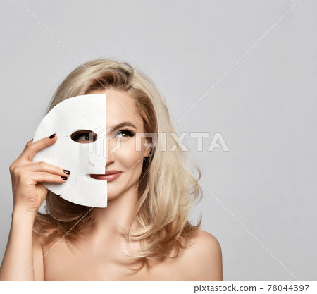 Portrait of gorgeous blonde woman with naked Portrait of gorgeous blonde woman with naked 78044397