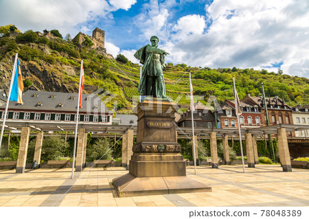Castle Gutenfels in Romantic Rhine valley 78048389