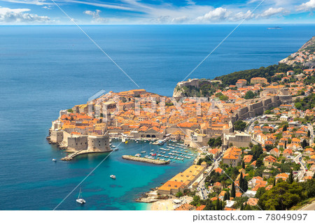 Aerial view of old city Dubrovnik 78049097