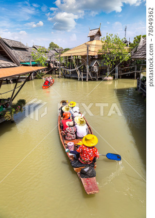 Floating Market in Pattaya Floating Market in Pattaya 78049362