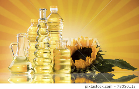 Sunflower oil, Cooking oils, bottles background Sunflower oil, Cooking oils, bottles background 78050112