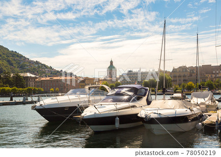 Lake Como in Italy 78050219