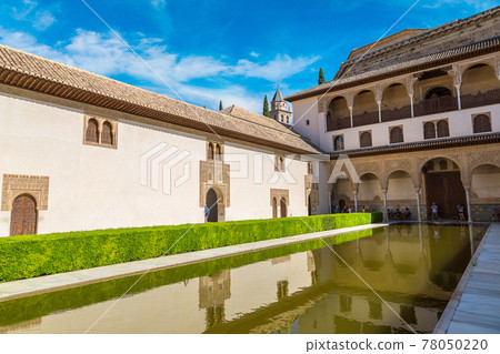 Court of Myrtles Alhambra in Granada 78050220