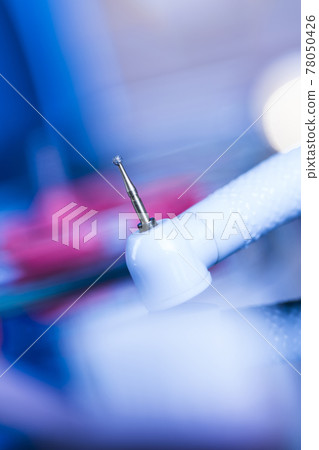 Close-up Dental Instruments Close-up Dental Instruments 78050426