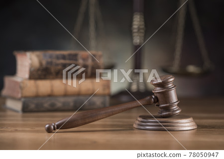 Law wooden gavel barrister, justice concept Law wooden gavel barrister, justice concept 78050947