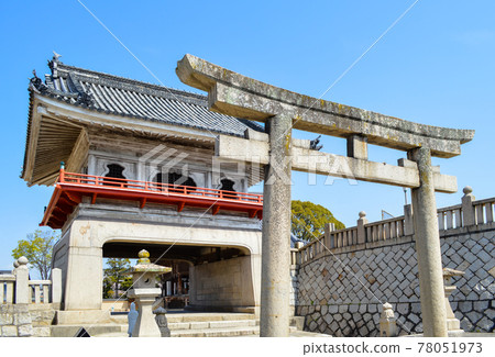 鳥居和龍宮門 78051973